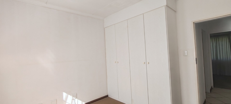 2 Bedroom Property for Sale in The Coves North West